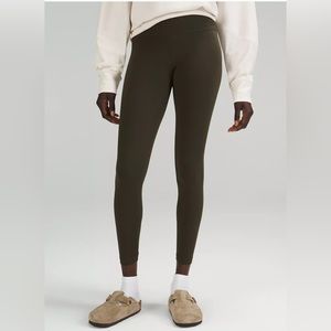 lululemon “Align High-Rise” legging in olive green!
